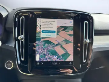 VOLVO XC40 Core 2WD Apple CarPlay El. Heckklappe Klima