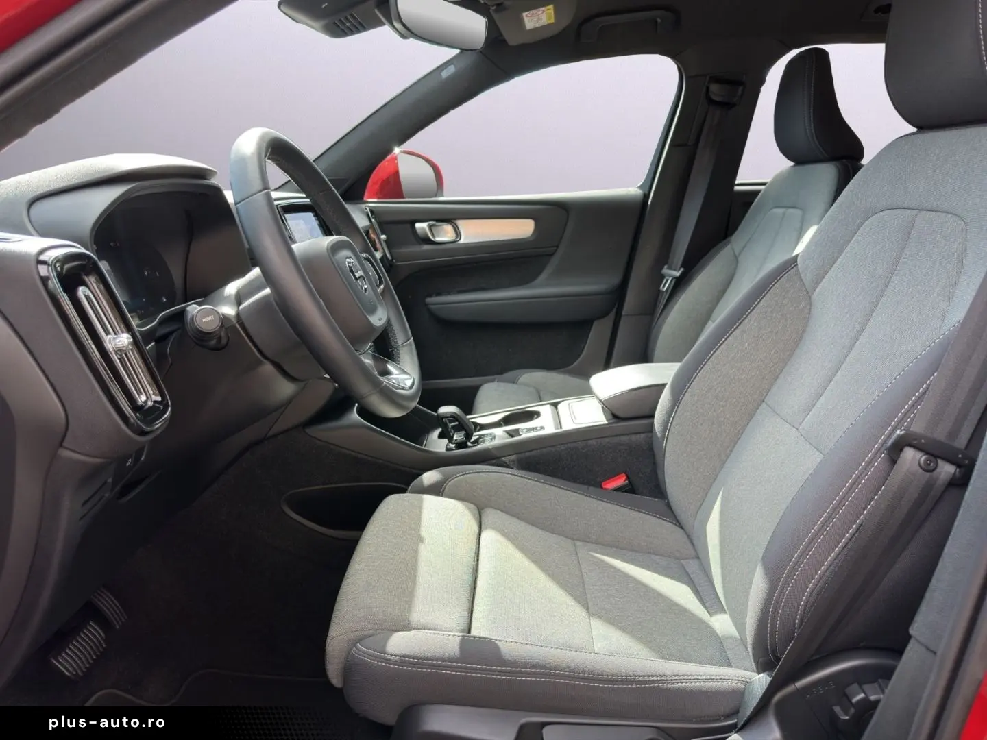 VOLVO XC40 Core 2WD Apple CarPlay El. Heckklappe Klima