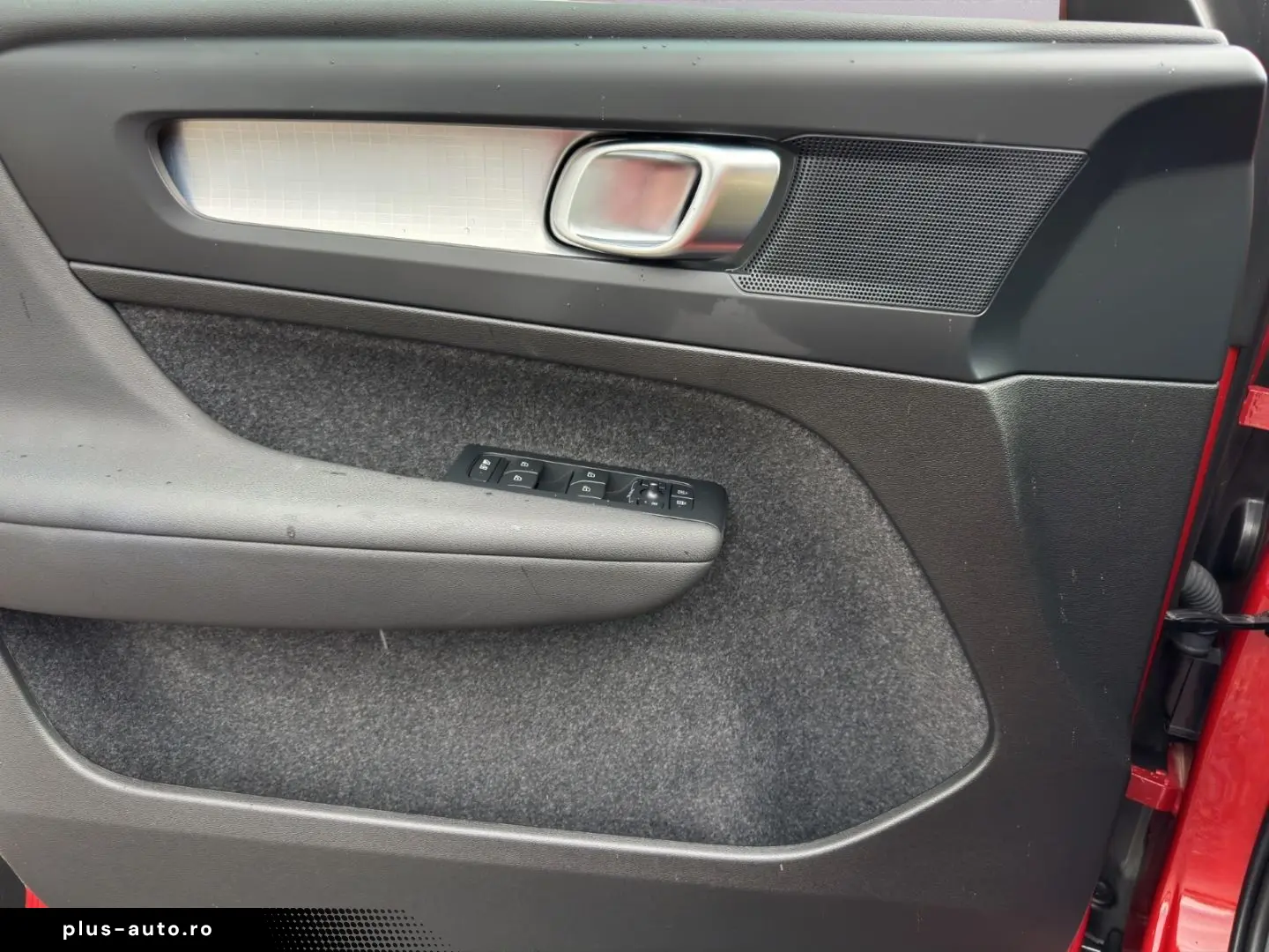 VOLVO XC40 Core 2WD Apple CarPlay El. Heckklappe Klima