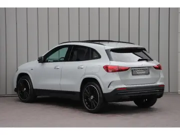 Mercedes-Benz GLA 250e AMG