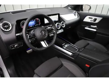 Mercedes-Benz GLA 250e AMG