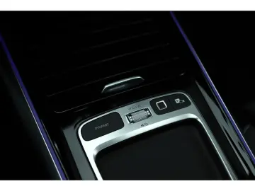 Mercedes-Benz GLA 250e AMG