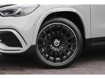 Mercedes-Benz GLA 250e AMG