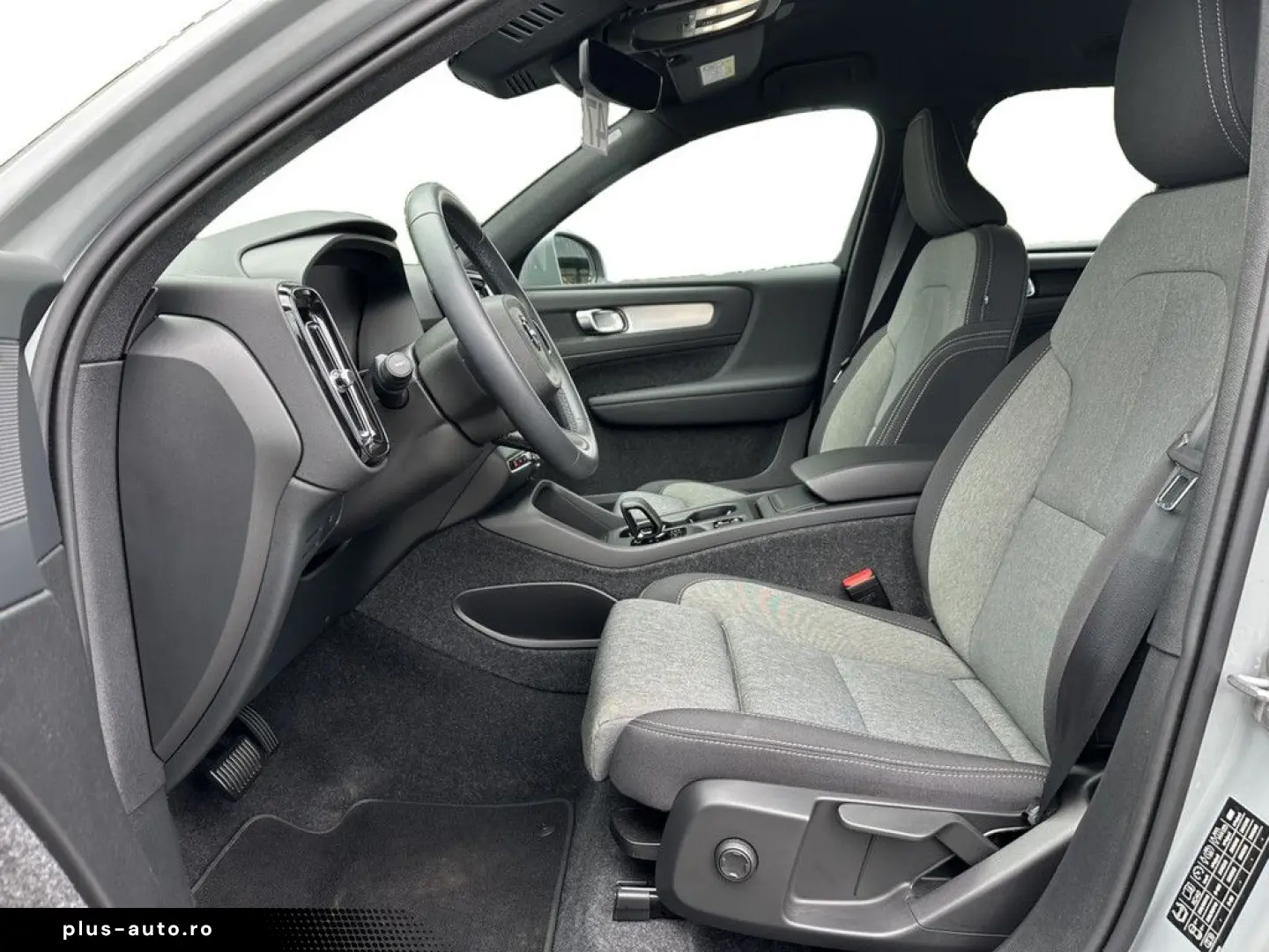 VOLVO XC40 B3 (B) Core KAMERA NAVI W-LAN FACEL. LED