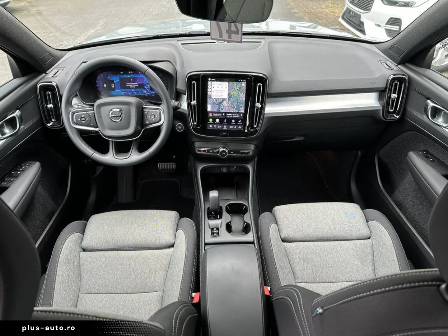 VOLVO XC40 B3 (B) Core KAMERA NAVI W-LAN FACEL. LED