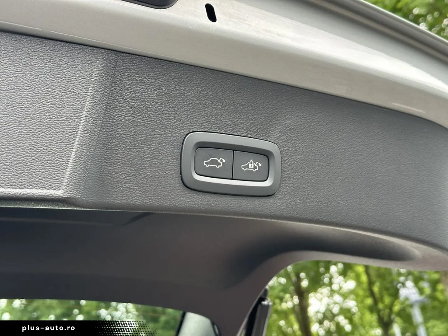 VOLVO XC40 B3 (B) Core KAMERA NAVI W-LAN FACEL. LED