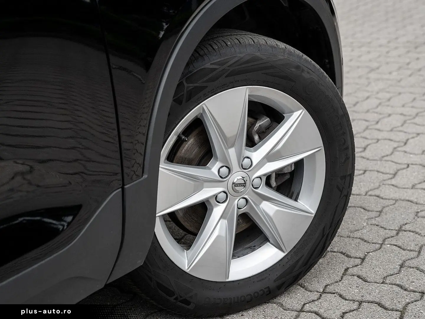 VOLVO XC40 B3 Core 360-GRAD-KAMERA LED ACC AHK