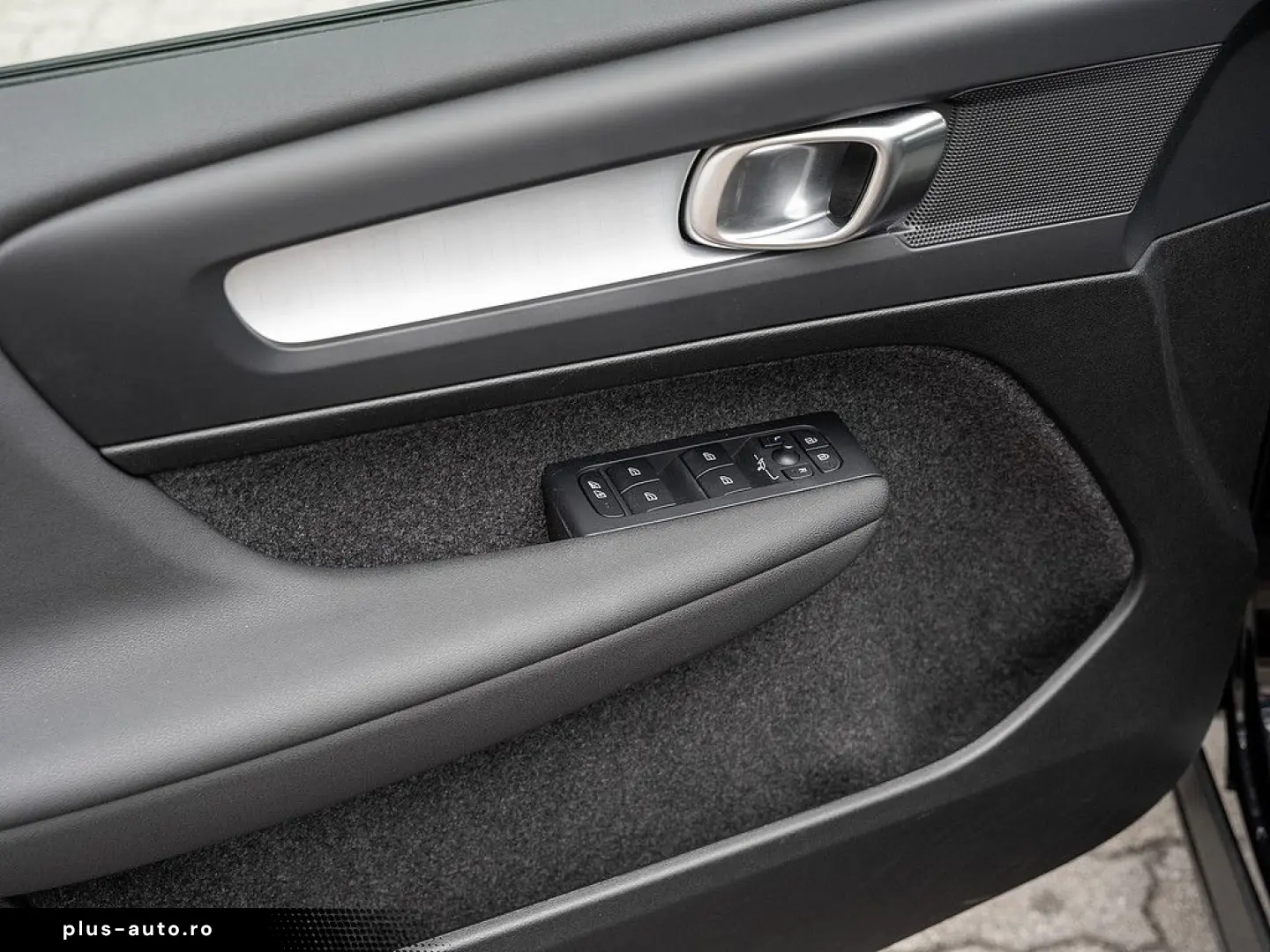 VOLVO XC40 B3 Core 360-GRAD-KAMERA LED ACC AHK