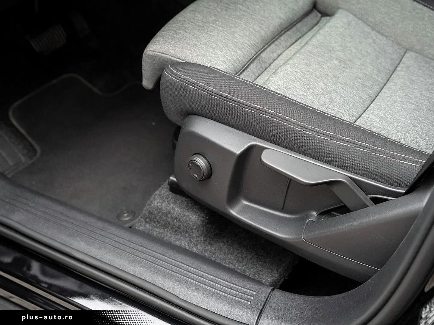 VOLVO XC40 B3 Core 360-GRAD-KAMERA LED ACC AHK