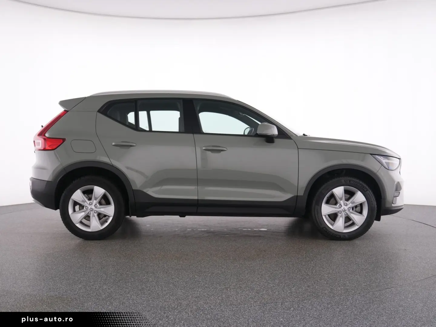 VOLVO XC40 B3 CORE MET WINTERPAK KAMERA NAVI LED DAB
