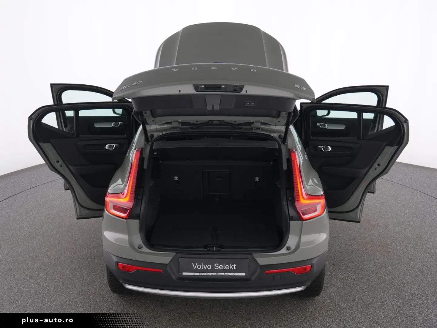 VOLVO XC40 B3 CORE MET WINTERPAK KAMERA NAVI LED DAB