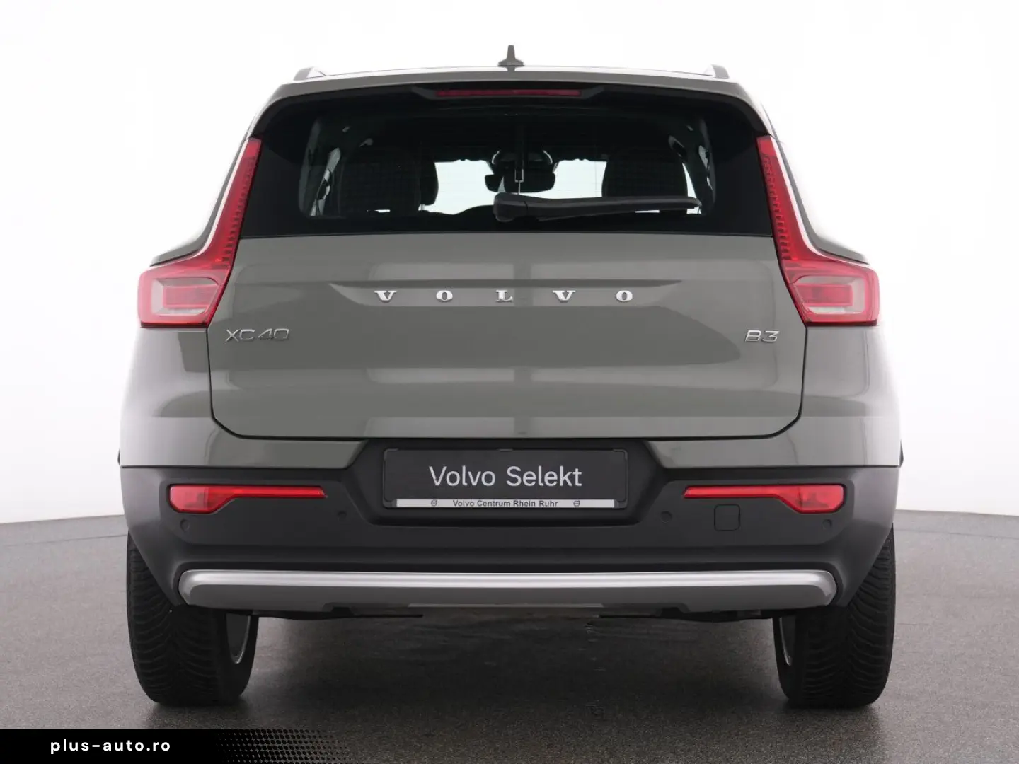 VOLVO XC40 B3 CORE MET WINTERPAK KAMERA NAVI LED DAB