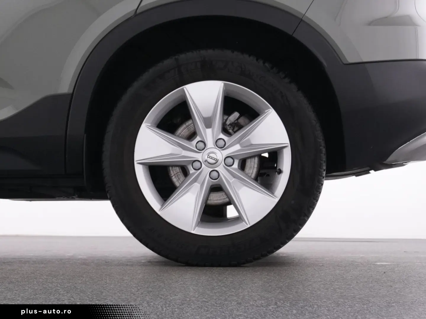 VOLVO XC40 B3 CORE MET WINTERPAK KAMERA NAVI LED DAB