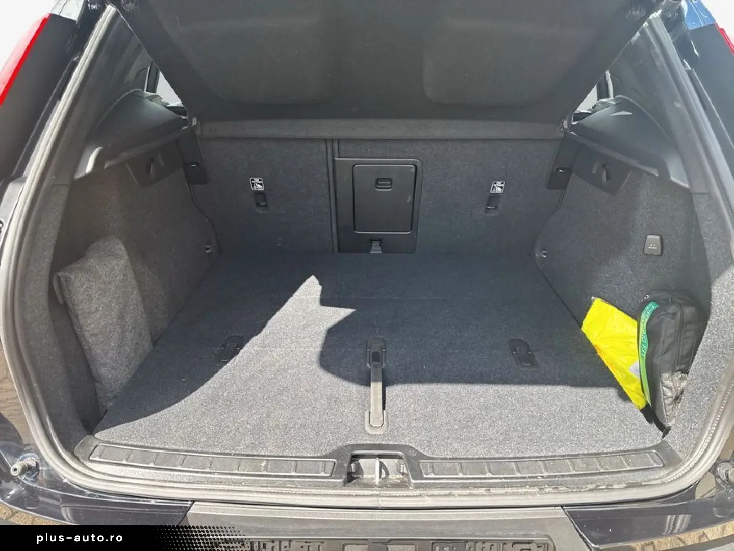 VOLVO XC40 B3 B DKG Plus Black Edition