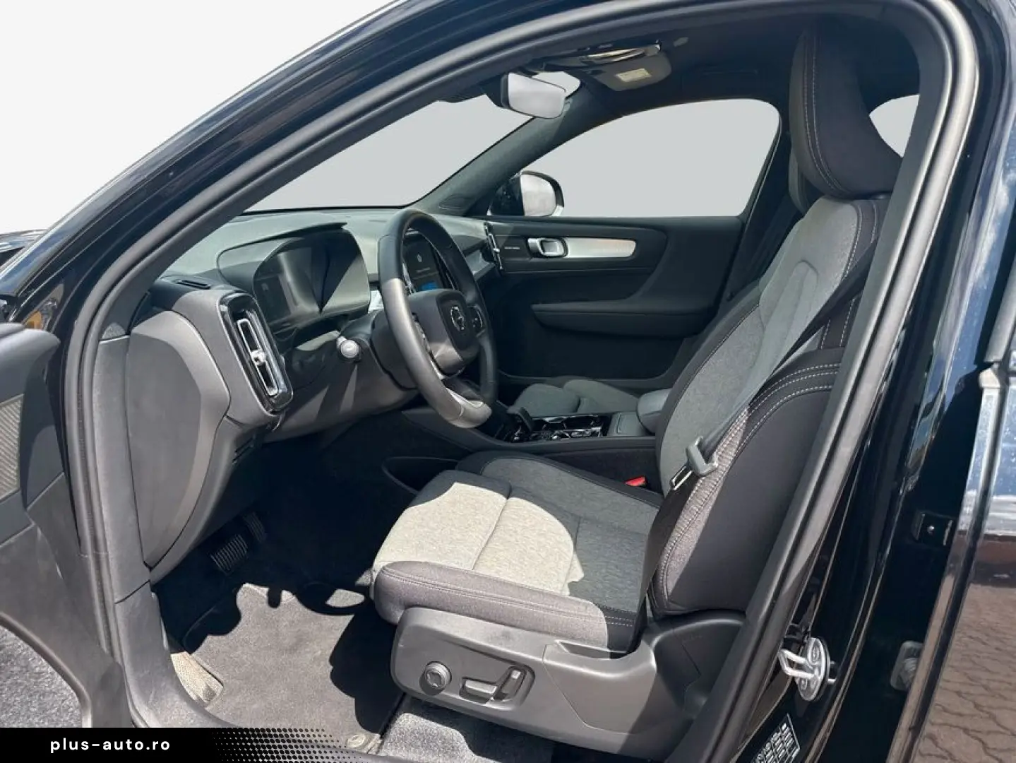 VOLVO XC40 B3 B DKG Plus Black Edition