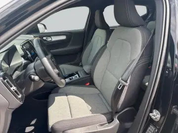 VOLVO XC40 B3 B DKG Plus Black Edition