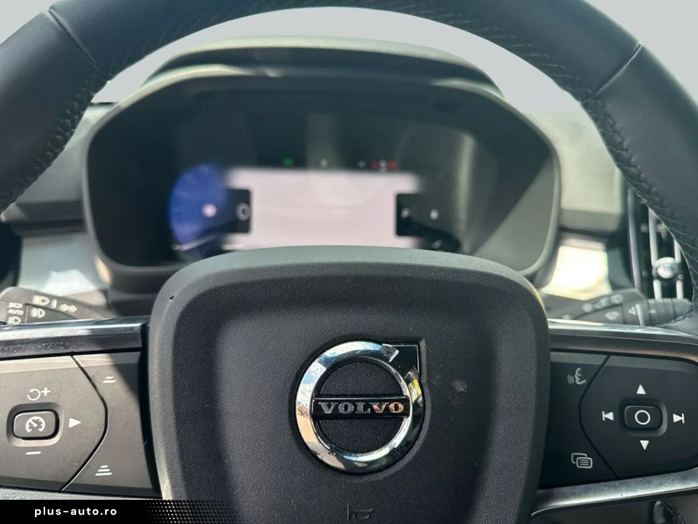 VOLVO XC40 B3 B DKG Plus Black Edition