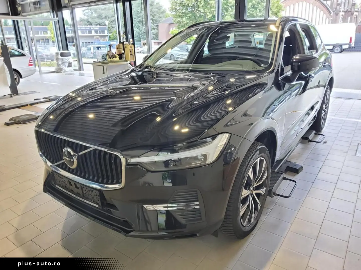 VOLVO XC60 B4 CORE FAP LM19 MET WINTERPAK KAMERA LED