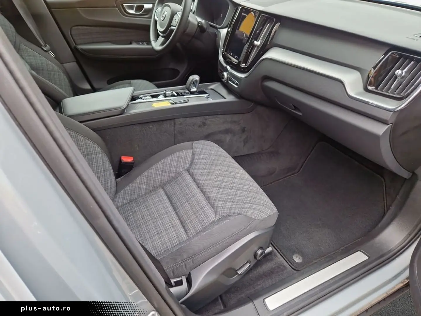 VOLVO XC60 B4 D Core LM 19'' Privacy