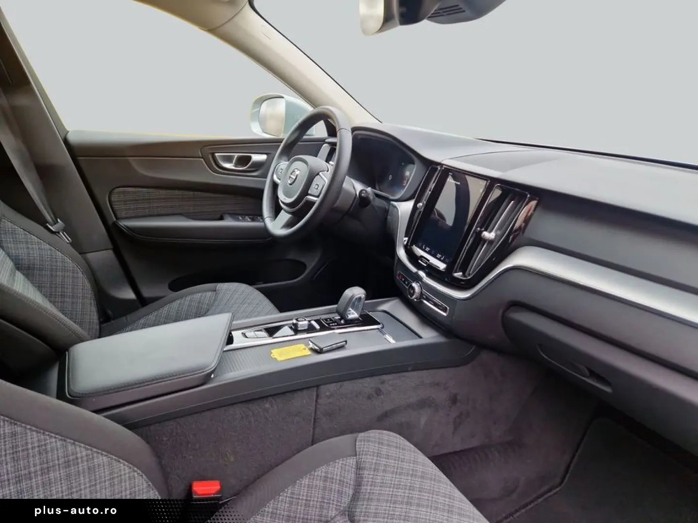 VOLVO XC60 B4 D Core LM 19'' Privacy