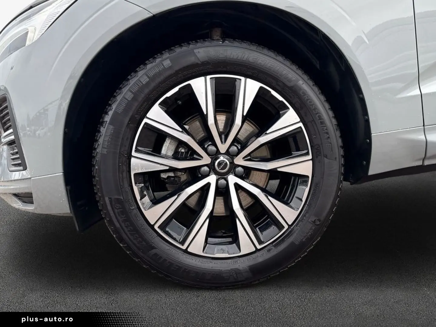 VOLVO XC60 B5 B AWD Core SiH GJR Win
