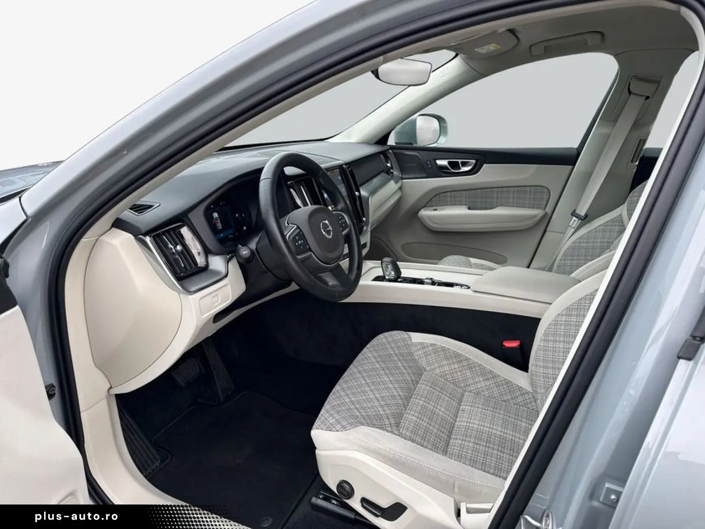 VOLVO XC60 B5 B AWD Core SiH GJR Win