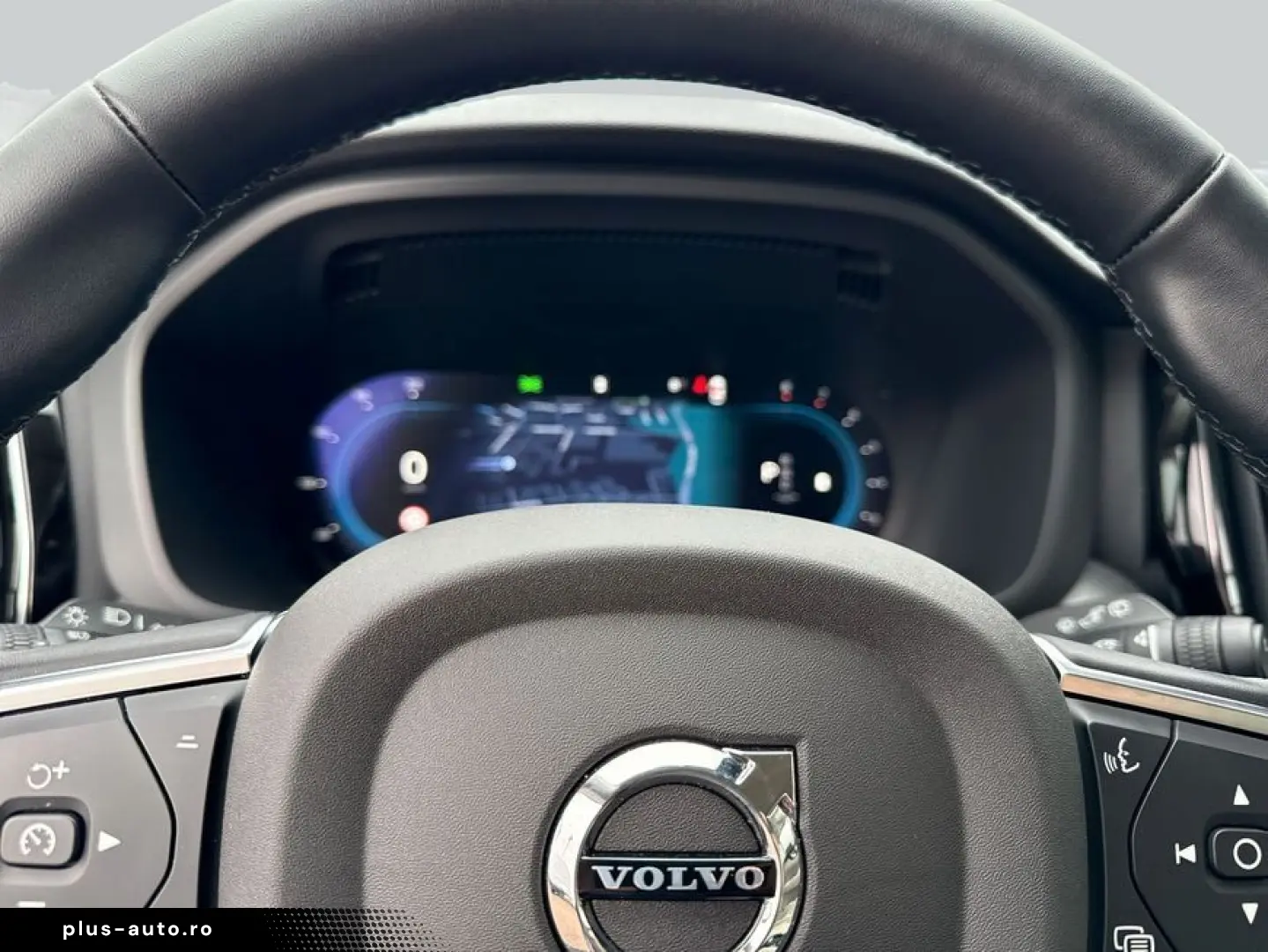 VOLVO XC60 B5 B AWD Core SiH GJR Win
