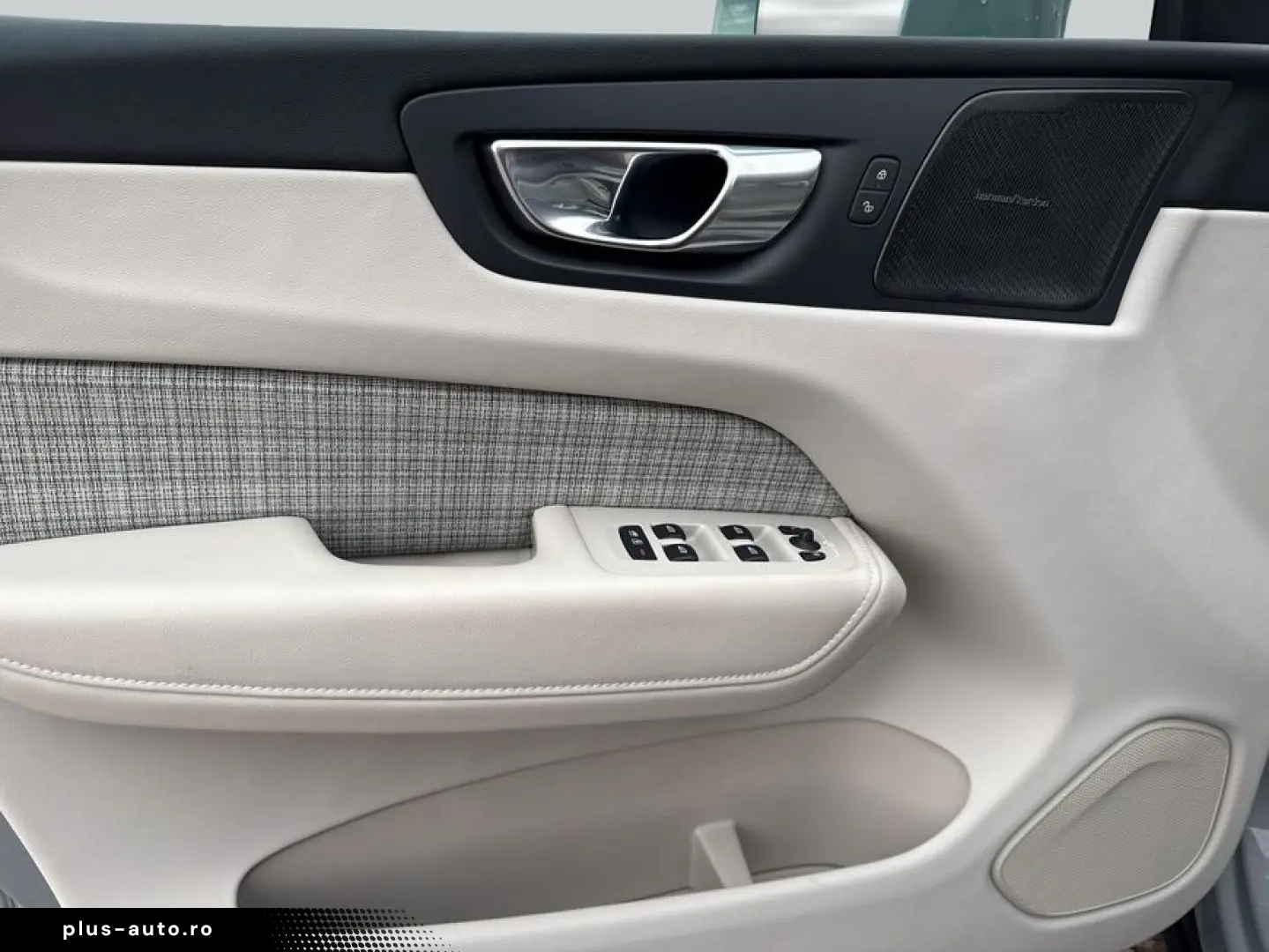 VOLVO XC60 B5 B AWD Core SiH GJR Win