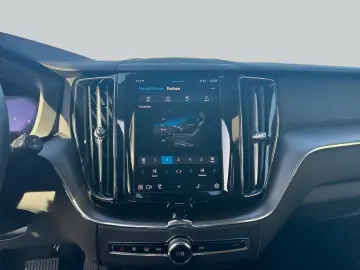 VOLVO XC60 B5 B AWD Core SiH GJR Win