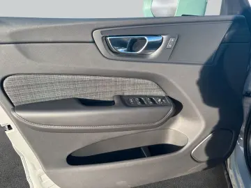 VOLVO XC60 B5 B AWD Core SiH GJR Win