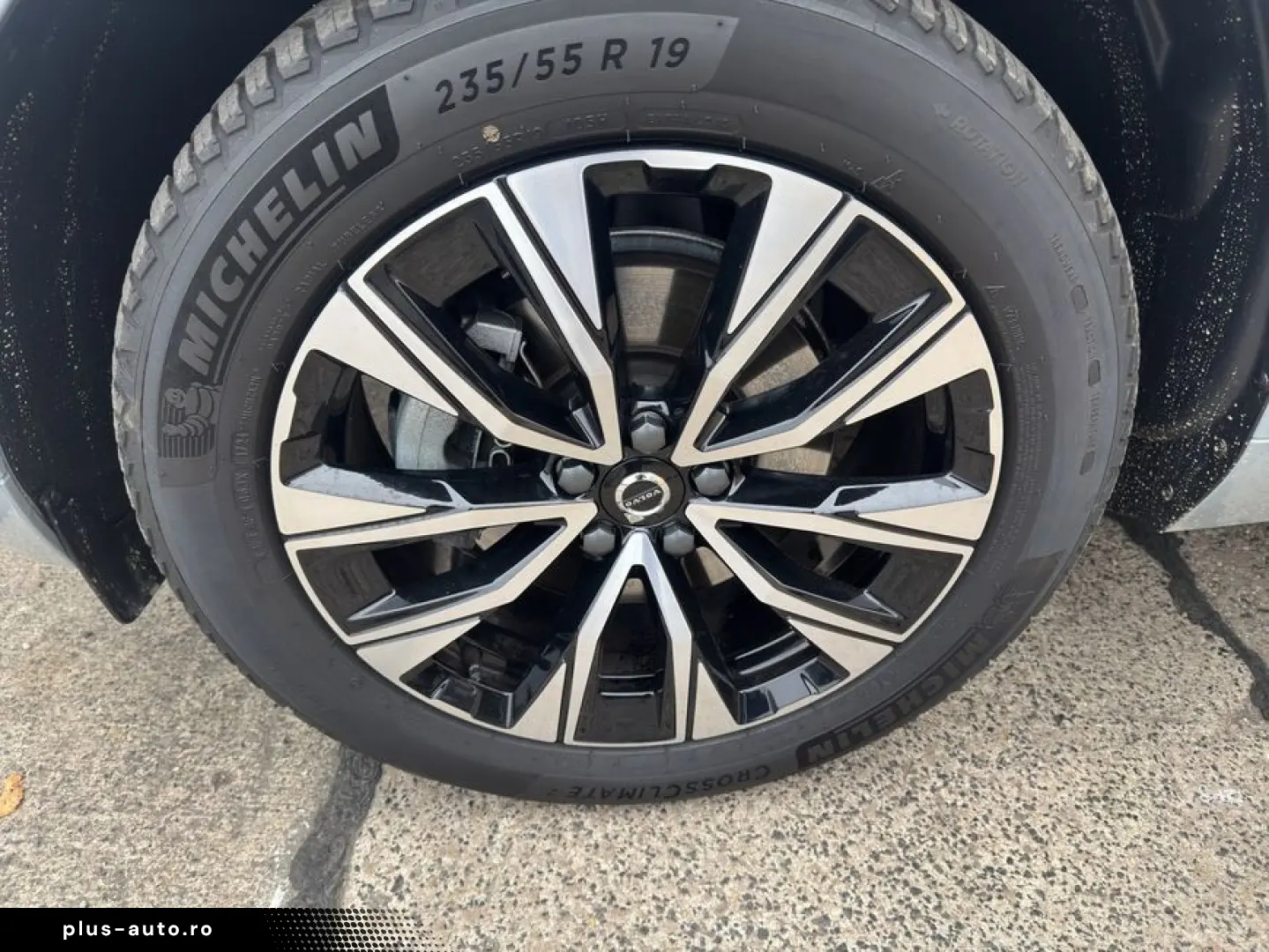 VOLVO XC60 B5 AWD Aut PilotAssist BLIS Google-Maps LED