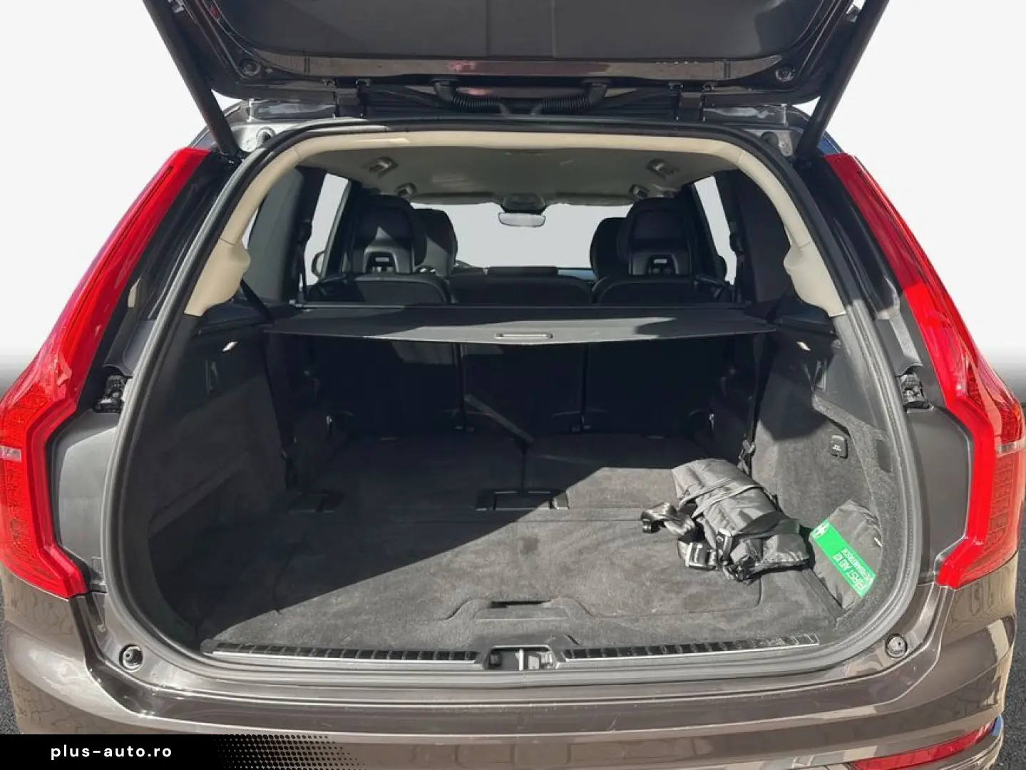 VOLVO XC90 B5 B AWD Core LM20'' Licht-Pak &hellip;