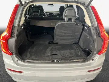VOLVO XC90 B5 Core 7Sitzer Aut Leder Maps LED 19&apo…