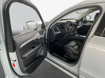 VOLVO XC90 B5 AWD 7S 3.Sitzreihe Leder 20'&apos…