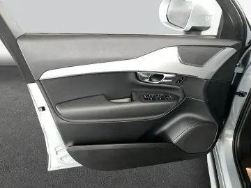 VOLVO XC90 B5 AWD 7S 3.Sitzreihe Leder 20'&apos…