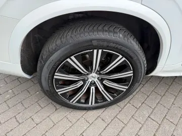 VOLVO XC90 B5 Plus Bright AWD