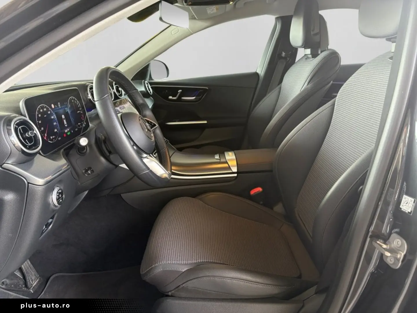 MERCEDES-BENZ C 400e 4M AVANTGARDE DILI AMBI TEMP KAM SHZ