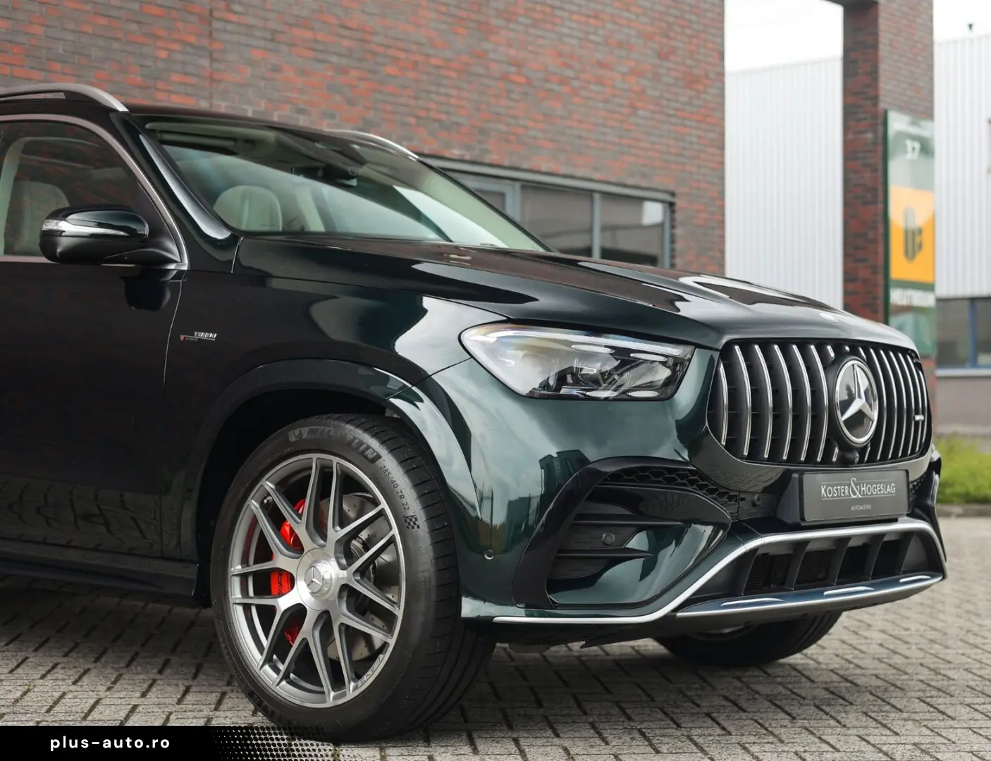 MERCEDES-BENZ GLE 53 AMG Hybrid   Pano - AHK - HUD