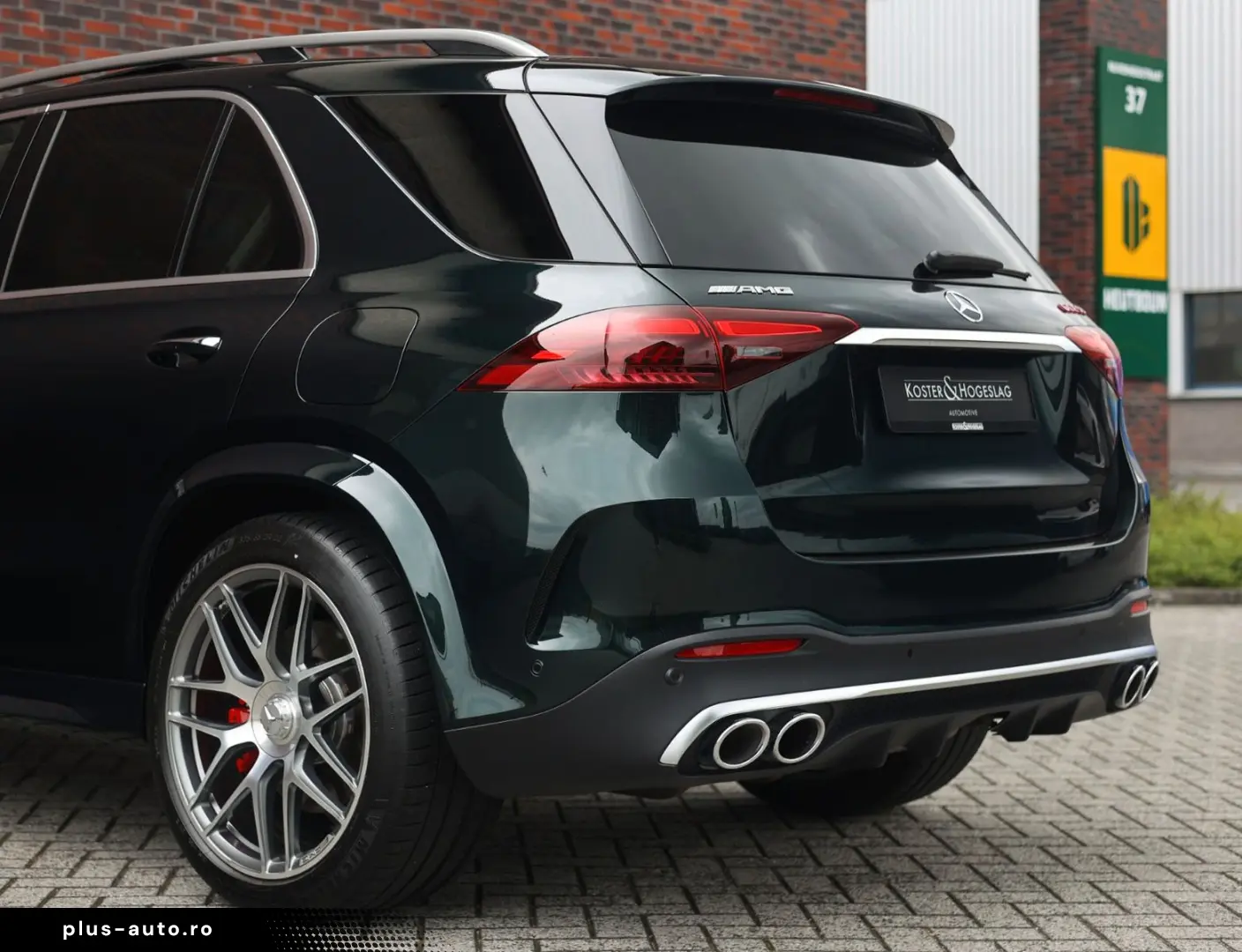 MERCEDES-BENZ GLE 53 AMG Hybrid   Pano - AHK - HUD