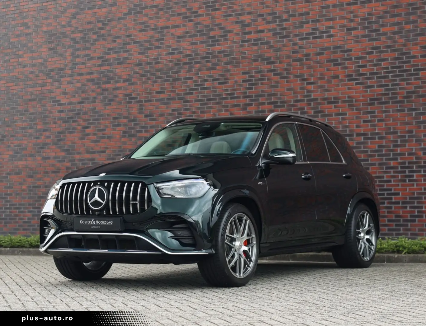 MERCEDES-BENZ GLE 53 AMG Hybrid   Pano - AHK - HUD