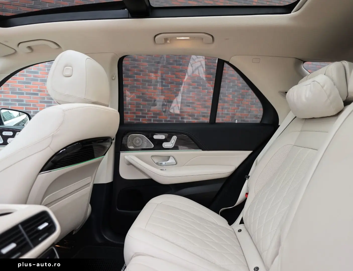 MERCEDES-BENZ GLE 53 AMG Hybrid   Pano - AHK - HUD