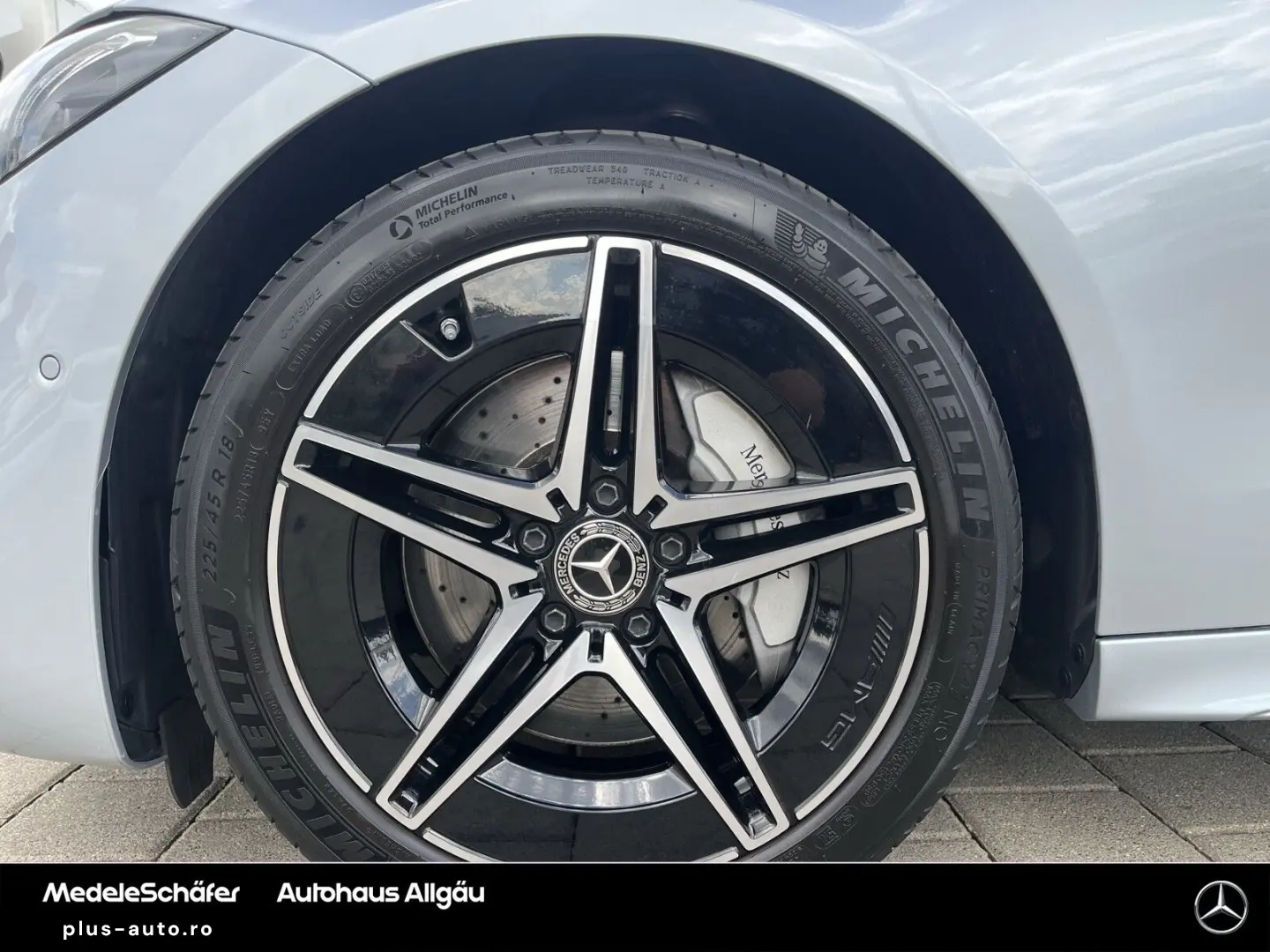 MERCEDES-BENZ C 400 e 4M AMG Night AHK 360  Distronic HuD 3D