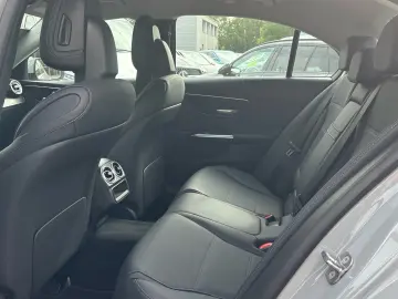 MERCEDES-BENZ C 400 e 4M Avantgarde Premium Digital-L. 360