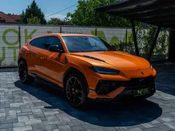 LAMBORGHINI Urus S