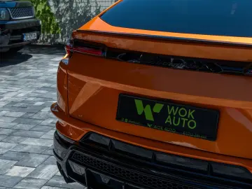 LAMBORGHINI Urus S