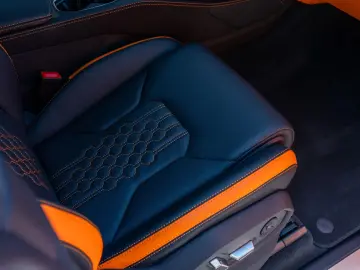 LAMBORGHINI Urus S
