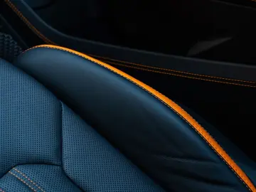 LAMBORGHINI Urus S