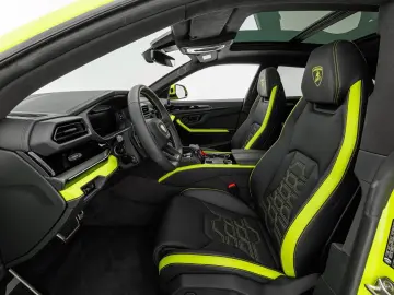LAMBORGHINI Urus SE