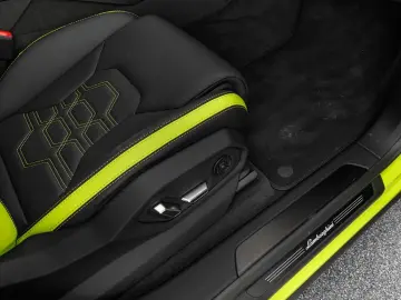 LAMBORGHINI Urus SE
