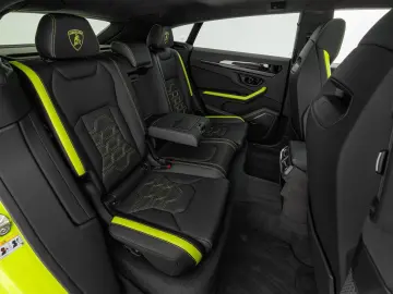 LAMBORGHINI Urus SE